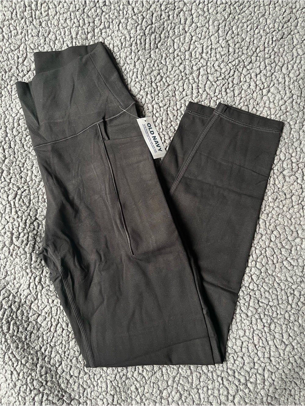 Old Navy Black Extra High-Rise Pocket Leggings
